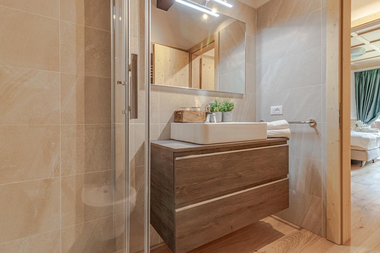 Suite Italy Pinzolo Due Giustino Exterior photo